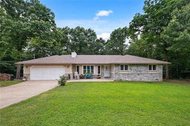 1 Selkirk Dr, Bella Vista, AR 72715