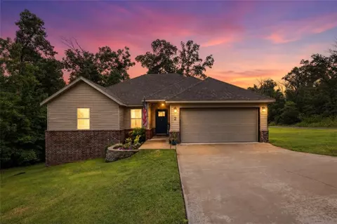 2 Granton Pl, Bella Vista, AR 72715