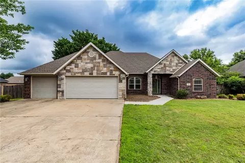 2308 Chinquapin Ave, Bentonville, AR 72713