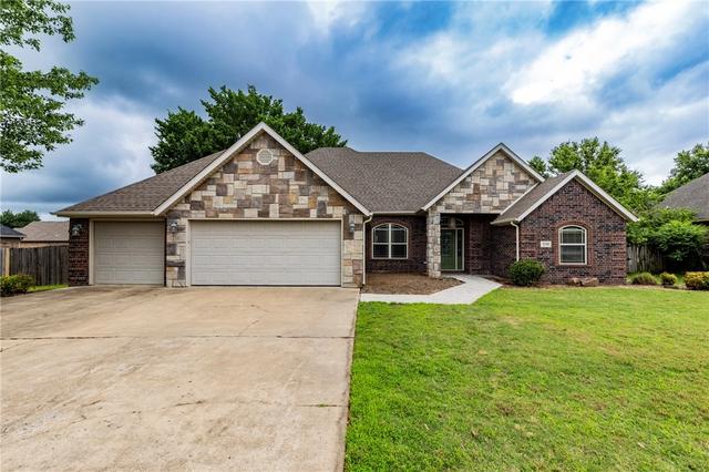 2308 Chinquapin Ave, Bentonville, AR 72713