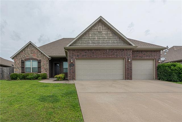 2912 W Featherock Way, Fayetteville, AR 72704