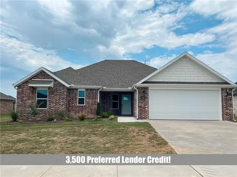 983 Madden St, Springdale, AR 72762