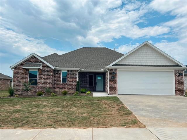 983 Madden St, Springdale, AR 72762
