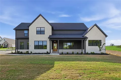 345 SW Bryant Rd, Gentry, AR 72734