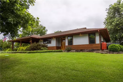 640 S Forty Rd, West Fork, AR 72774