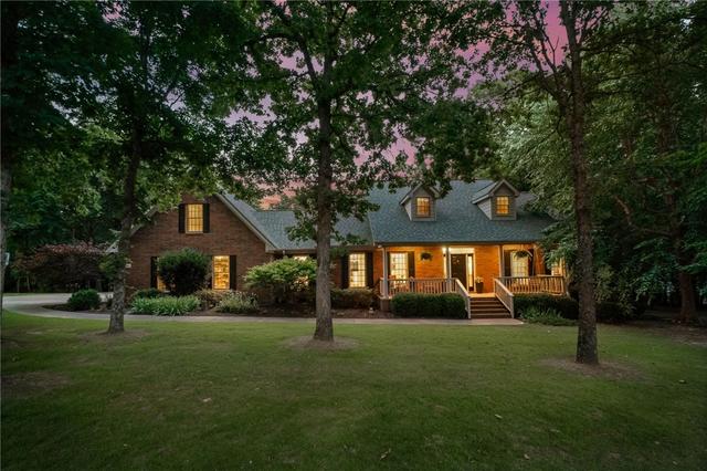 2432 N Toy Dr, Fayetteville, AR 72704