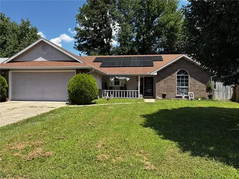 1013 N 26th St, Rogers, AR 72756