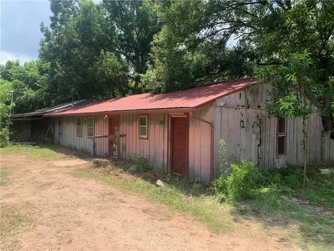 2422 N Hayden Rd, Pea Ridge, AR 72751