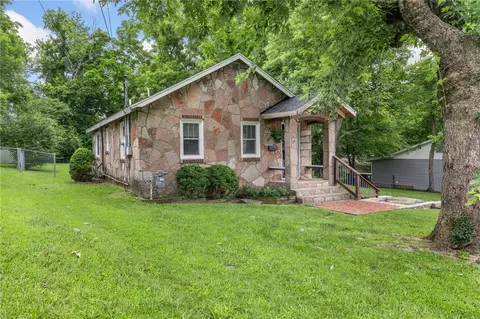 1101 N Maple St, Harrison, AR 72601 photo 1