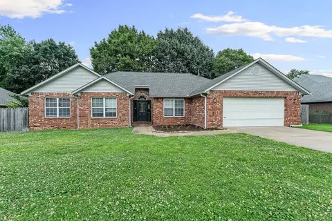 4476 Sandingham St, Fayetteville, AR 72704