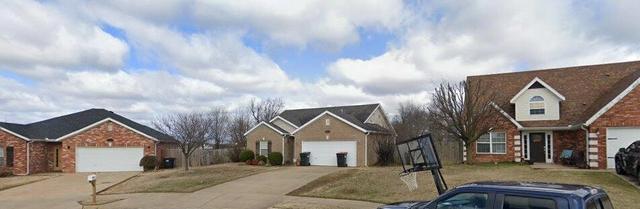 3460 Grainger Cir, Springdale, AR 72764