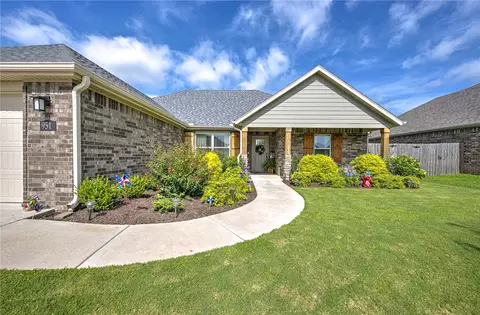 951 Trailwood St, Springdale, AR 72762