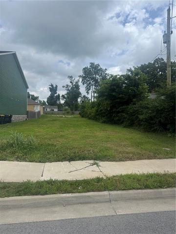 505 S 7th St, Rogers, AR 72756