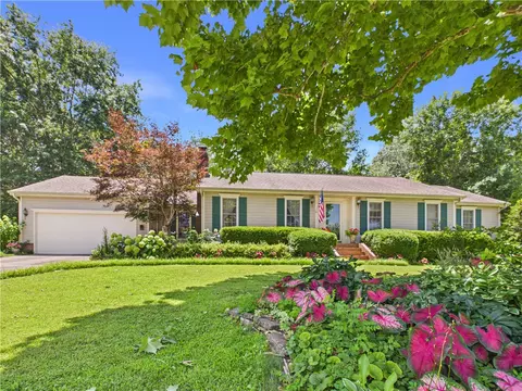 1616 Windsor Dr, Harrison, AR 72601