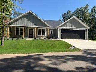 33 Hartlepool Dr, Bella Vista, AR 72715