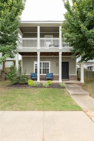 567 N Longfellow Ln, Fayetteville, AR 72704