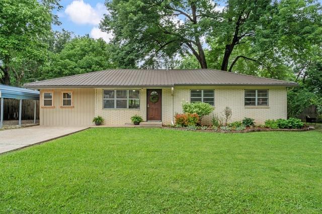 505 3rd Ave, Gravette, AR 72736