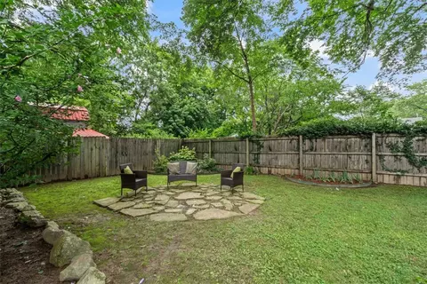 505 3rd Ave, Gravette, AR 72736