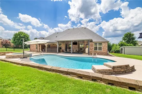 Exterior - 1255 Edinburgh Loop, Springdale, AR 72762 photo 3 of 15