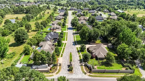 View/Area - 1255 Edinburgh Loop, Springdale, AR 72762 photo 2 of 3