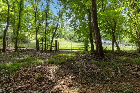 Tract 1b, Fayetteville, AR 72704