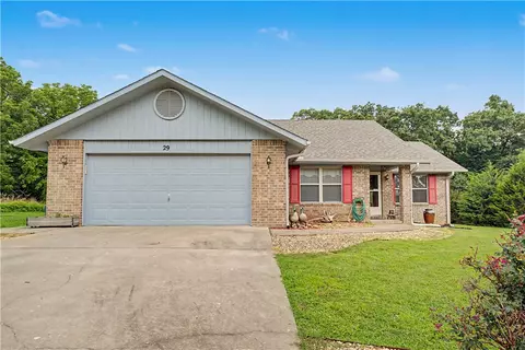 29 Hebrides Ln, Bella Vista, AR 72715