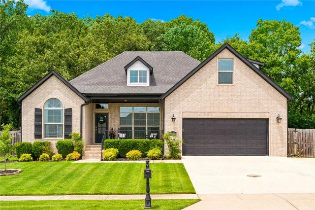4636 W Bittersweet Dr, Fayetteville, AR 72704