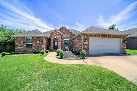 3103 SW Camden Dr, Bentonville, AR 72712