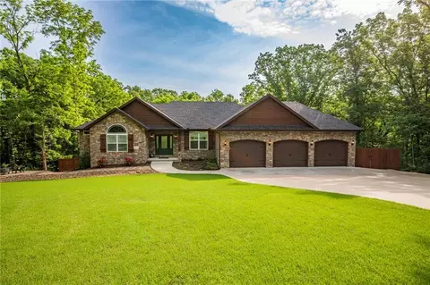 26 Crosshill Cir, Bella Vista, AR 72715