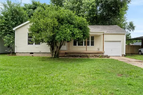712 Mckinney St, Springdale, AR 72764