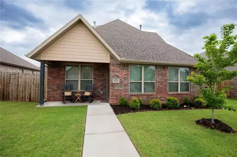 4309 SW Pawhuska St, Bentonville, AR 72713