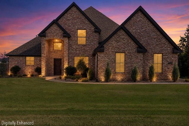 14209 Cayenne Cir, Siloam Springs, AR 72761