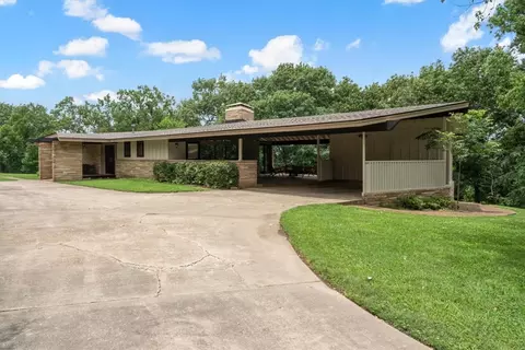 100 Carl St, Siloam Springs, AR 72761