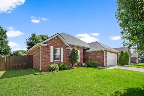 Exterior - 340 Brandon Loop, Springdale, AR 72762 photo 2 of 7