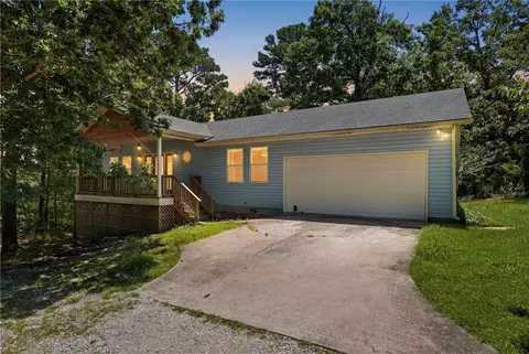 3 Richard Cir, Eureka Springs, AR 72632