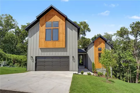 5 Minack Ln, Bella Vista, AR 72714