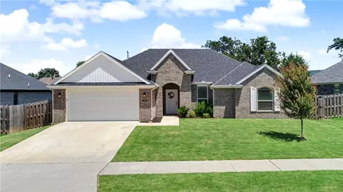 316 W Tyler Rd, Farmington, AR 72730