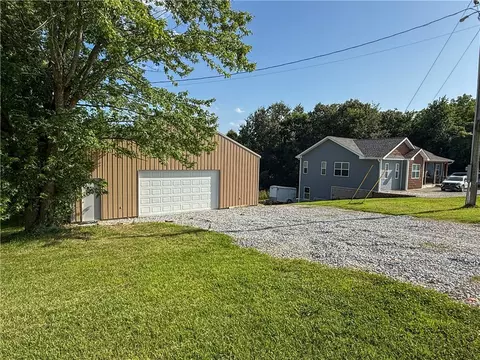 Exterior - 20010 W Vanzant Rd, Springdale, AR 72764 photo 5 of 12
