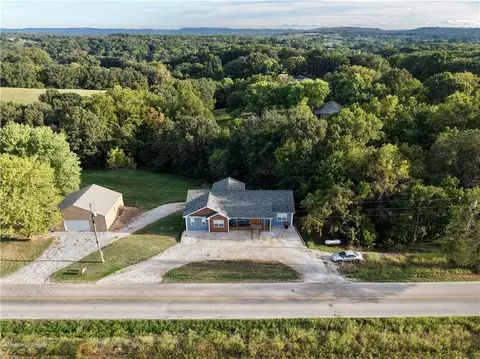 View/Area - 20010 W Vanzant Rd, Springdale, AR 72764 photo 2 of 6