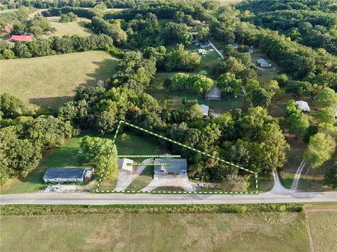 View/Area - 20010 W Vanzant Rd, Springdale, AR 72764 photo 5 of 6
