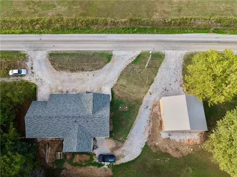 View/Area - 20010 W Vanzant Rd, Springdale, AR 72764 photo 3 of 6