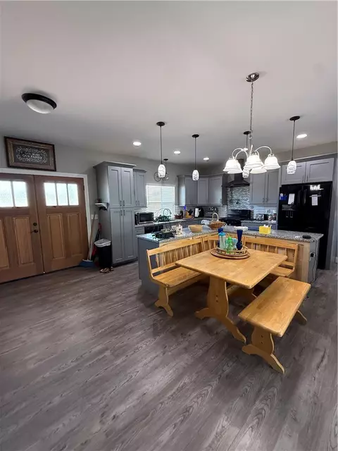 Kitchen - 20010 W Vanzant Rd, Springdale, AR 72764 photo 5 of 5
