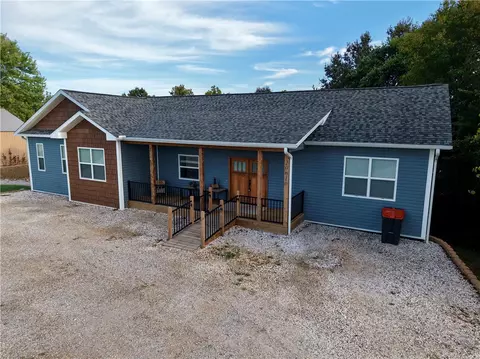 Exterior - 20010 W Vanzant Rd, Springdale, AR 72764 photo 3 of 12