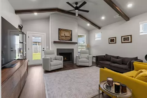 5204 Nandina Ln, Bentonville, AR 72713