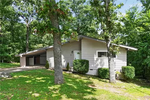 15 Grisham Cir, Bella Vista, AR 72715
