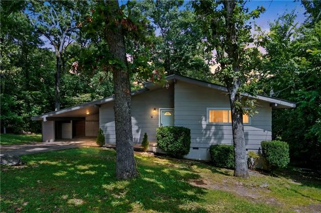 15 Grisham Cir, Bella Vista, AR 72715