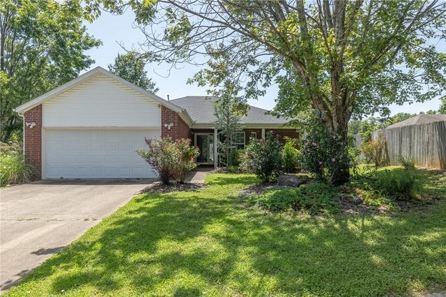 4277 E Lawndale Dr, Fayetteville, AR 72701