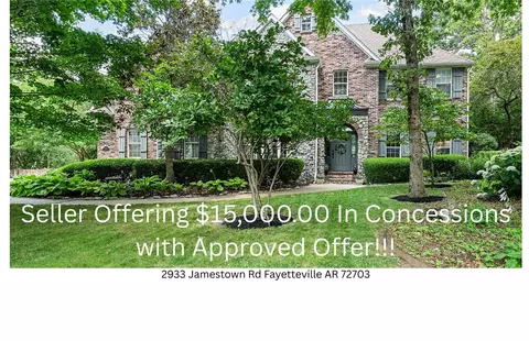 2933 Jamestown Rd, Fayetteville, AR 72703
