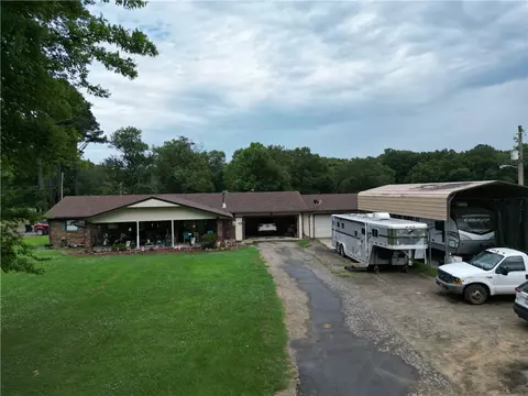 Exterior - 142 Denham Rd, Morrilton, AR 72110 photo 1 of 4
