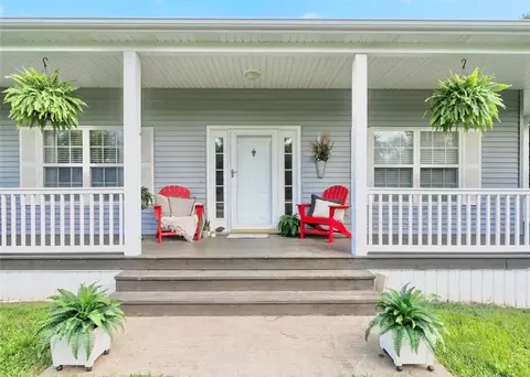 66 Lakeside Dr, Holiday Island, AR 72631